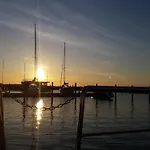 Hausboot Rosi Mit Kajak In