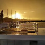 Hausboot Rosi Mit Kajak In بوتيل
