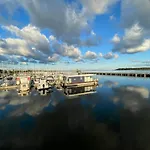 Botel Hausboot Rosi Mit Kajak In