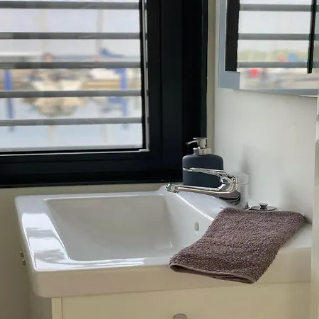 Hotel en barco Hausboot Rosi Mit Kajak In *