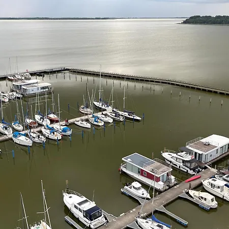 Hausboot Rosi Mit Kajak In